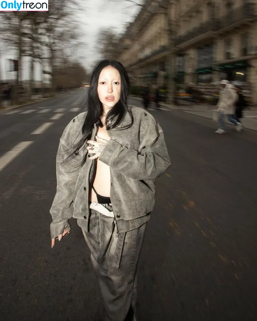Noah Cyrus nude photo #0314 (noahcyrus)