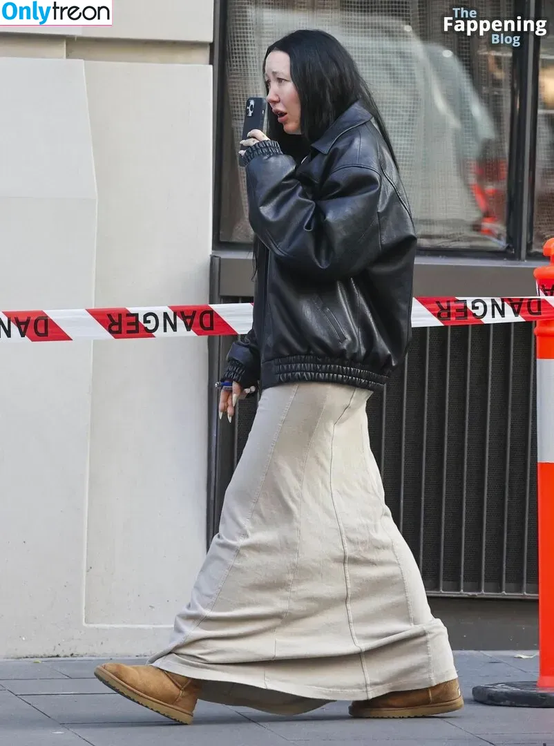 Noah Cyrus nude photo #0378 (noahcyrus)