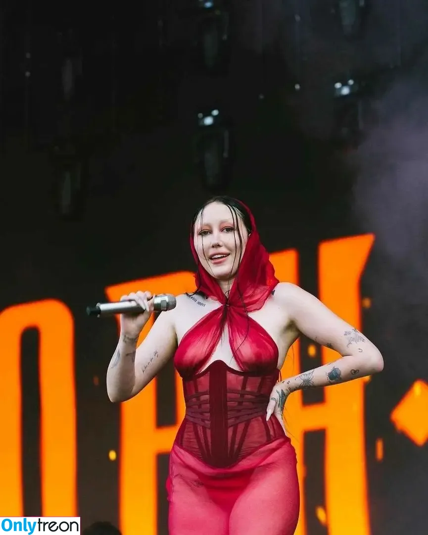 Noah Cyrus nude photo #0579 (noahcyrus)