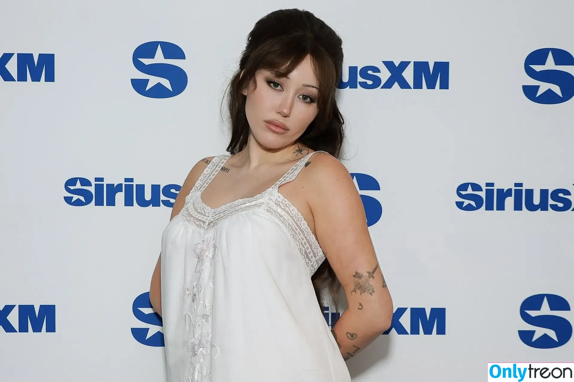 Noah Cyrus nude photo #1072 (noahcyrus)