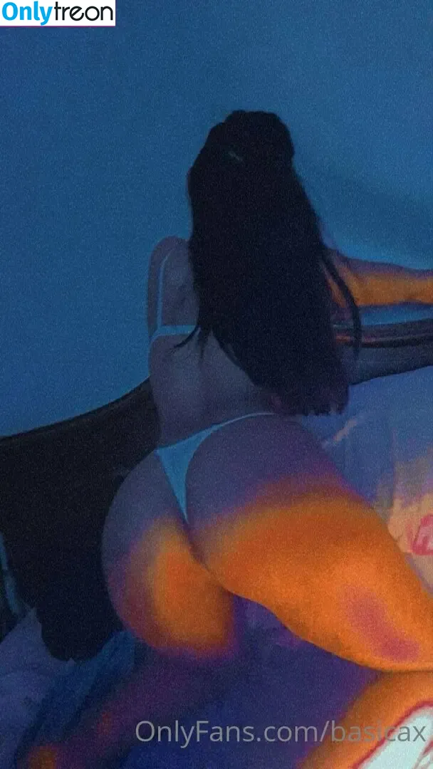 Noe Basicax Basicax nude photo #0016 (basicax / noe20000)