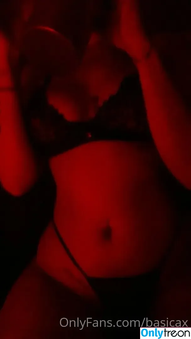 Noe Basicax Basicax nude photo #0019 (basicax / noe20000)