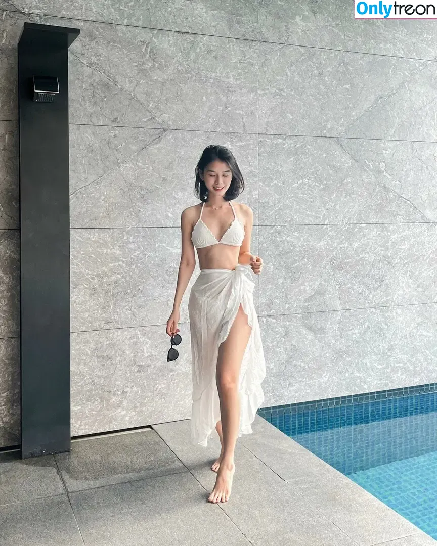 noel.lin nude photo #0011 (noel.lin)