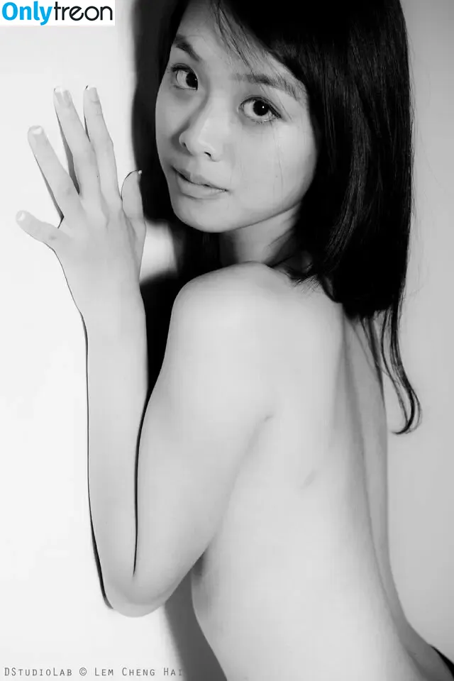 noel.lin nude photo #0024 (noel.lin)
