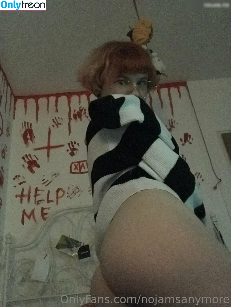 nojamsanymore nude photo #0062 (rainbowcrumb)