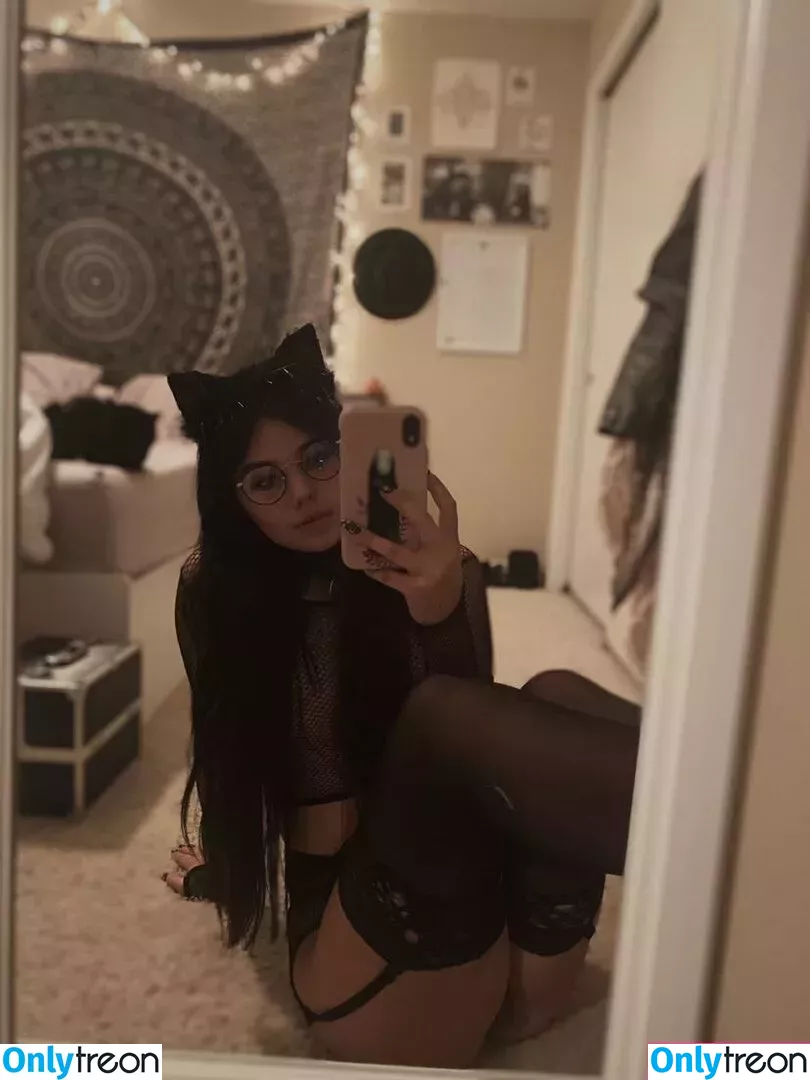 nonsalemwitch nude photo #0009 (nonsalemwitch)