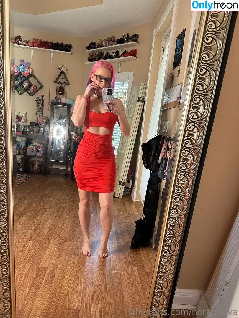 norahnova nude photo #0017 (norahnova)