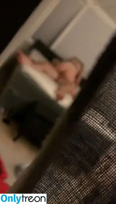 Norwegianhotwife nude photo #0011 (norwegianhotwifey)