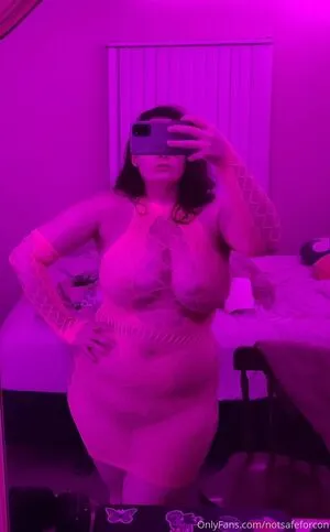 notsafeforcon / nsfcon nude photo #0040
