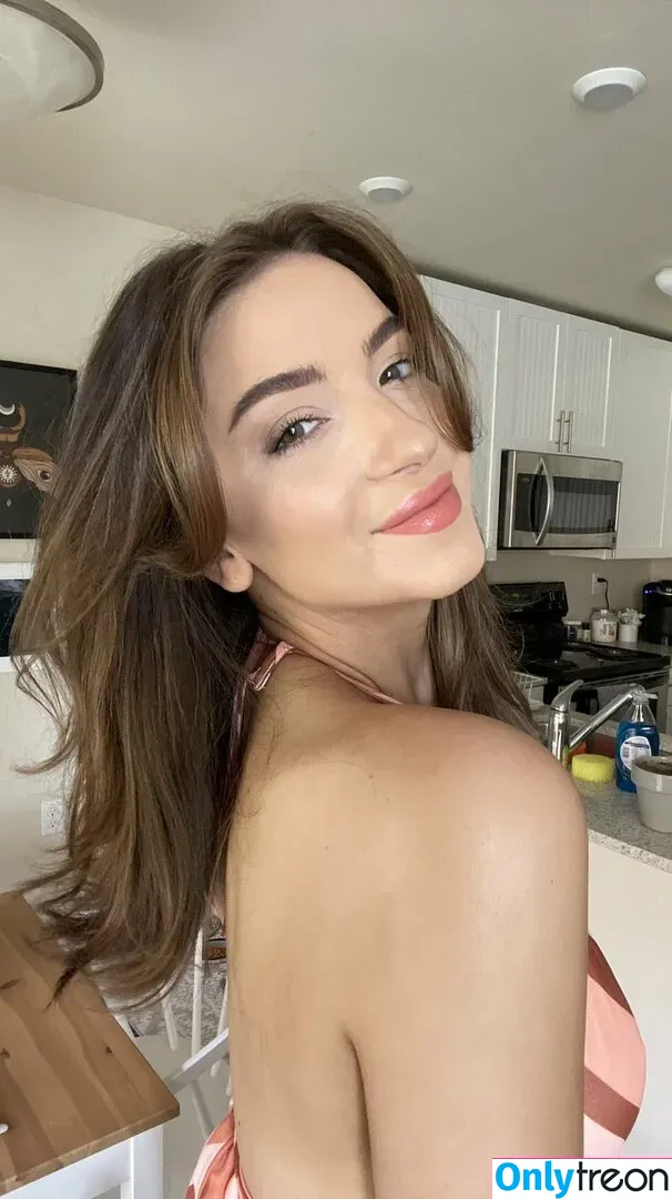 Novaleesi nude photo #0055 (Novaleesi)