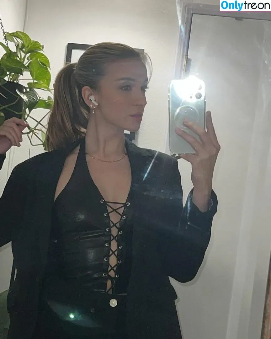 Novaleesi nude photo #0125 (Novaleesi)