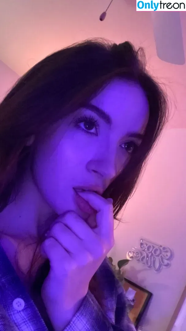 Novaleesi nude photo #0219 (Novaleesi)