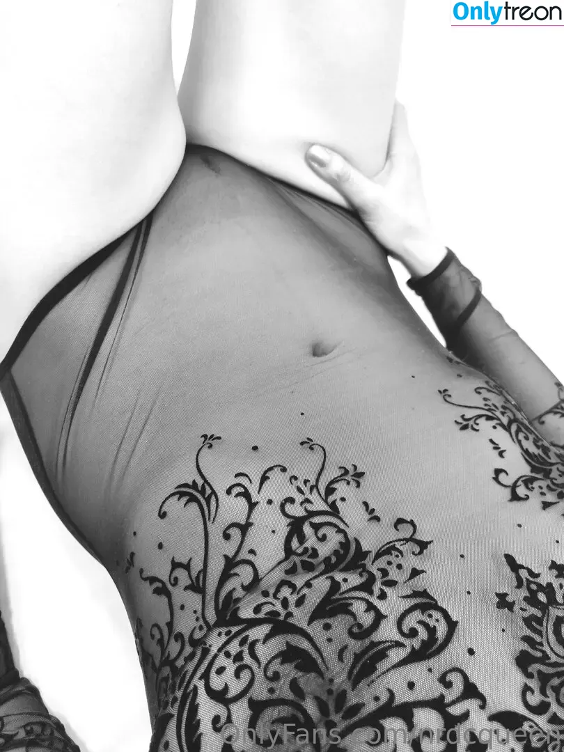 nrdcqueen nude photo #0042 (reniacrownedqueen)