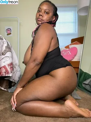 Numbhafive / Crystalmonique / Moniquebrownie / numbha.five nude photo #0008
