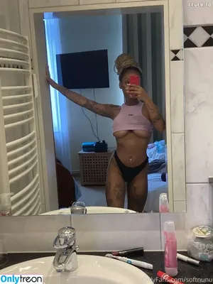 Nura Habib / nura nude photo #0006