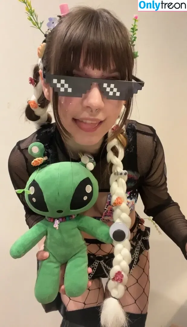 Nyannyancosplay nude photo #0030 (Nyannyancosplay)