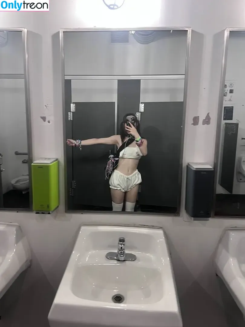 Nyannyancosplay nude photo #0039 (Nyannyancosplay)