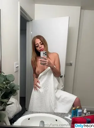  nude photo #0006