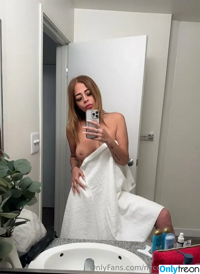 nycdemondiva nude photo #0006 (nycdemondiva)