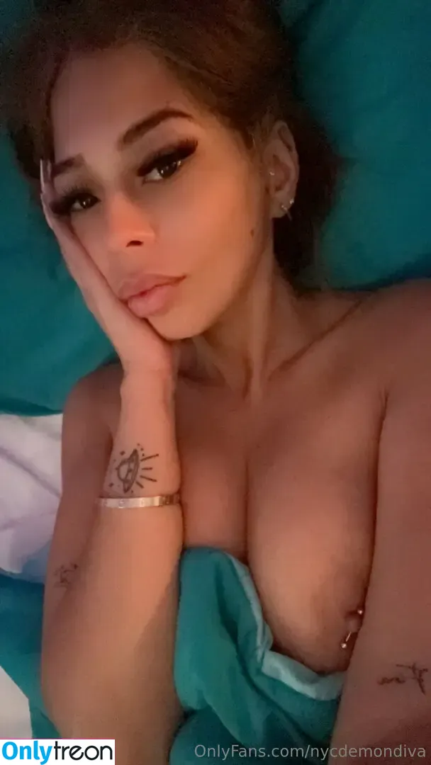 nycdemondiva nude photo #0010 (nycdemondiva)