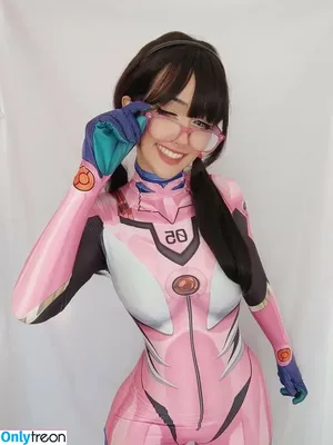 Nyukix / nyukix_ / omgcosplay nude photo #0038
