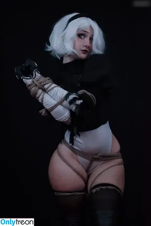 Nyukix / nyukix_ / omgcosplay nude photo #1209