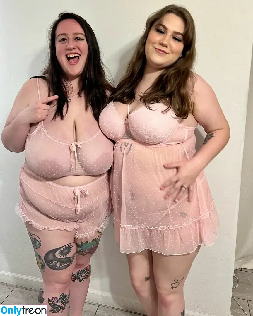 NyxieAssists nude photo #0024 (NaughtyNyxie / Nyxie Knight / nyxieknight)
