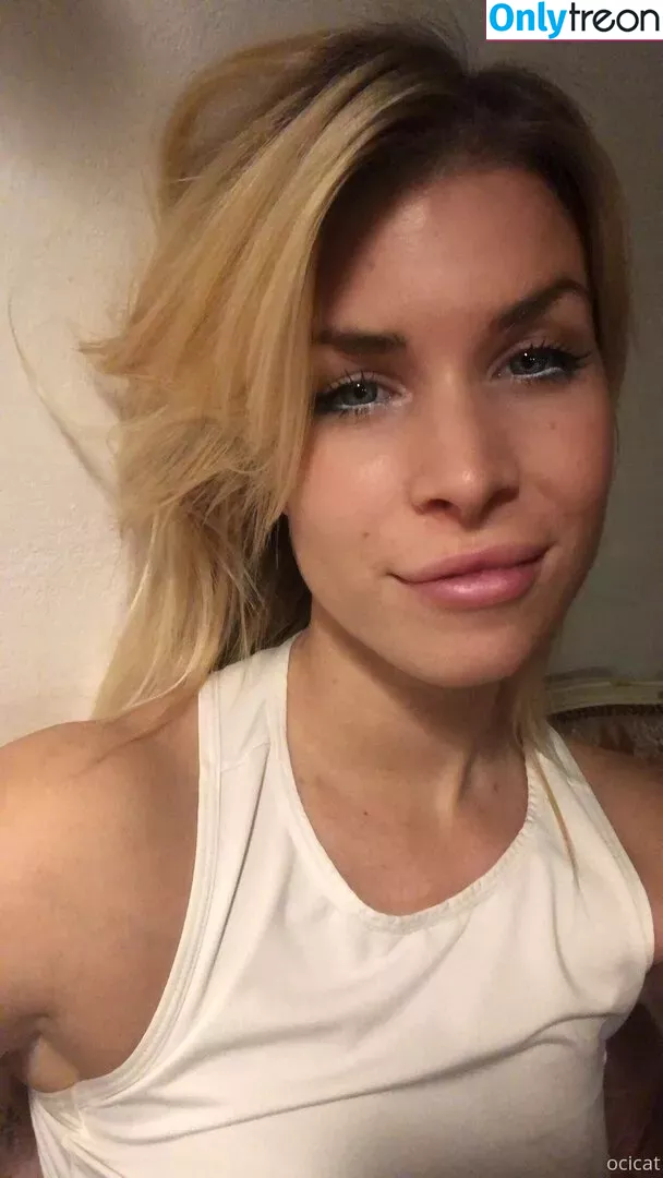 Ocicat nude photo #0279 (Jana Volkova / janamduggar)