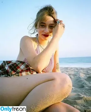 Odessa A’zion / odessaazion nude photo #0004