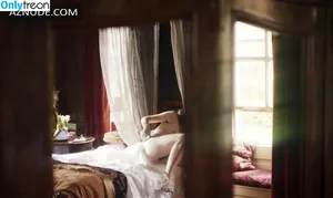 Odessa Young / ohthatsodessa nude photo #0009
