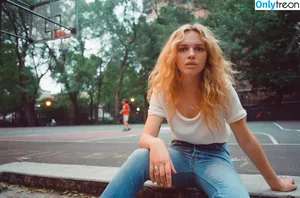 Odessa Young / ohthatsodessa nude photo #0027