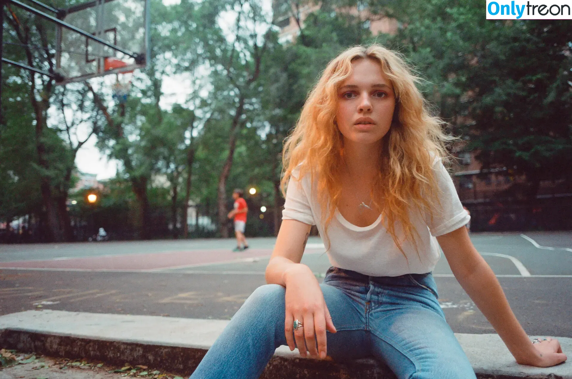 Odessa Young nude photo #0027 (ohthatsodessa)