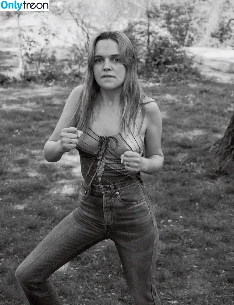 Odessa Young nude photo #0031 (ohthatsodessa)