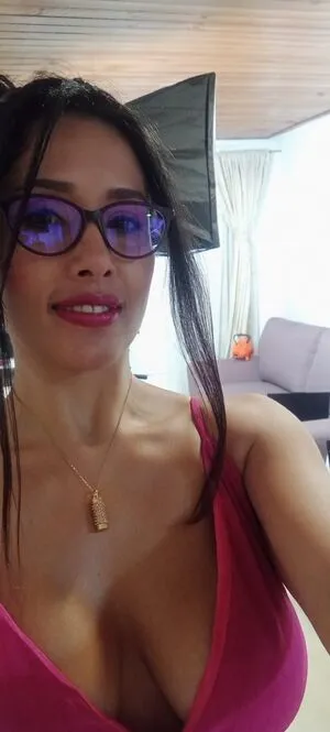 Officefacil / Vivi Becerra / vivi.v / vivi_officefacil / vivib0808 nude photo #0142