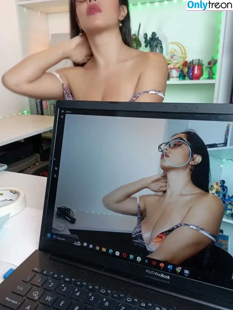 Officefacil nude photo #0015 (Vivi Becerra / vivi.v / vivi_officefacil / vivib0808)