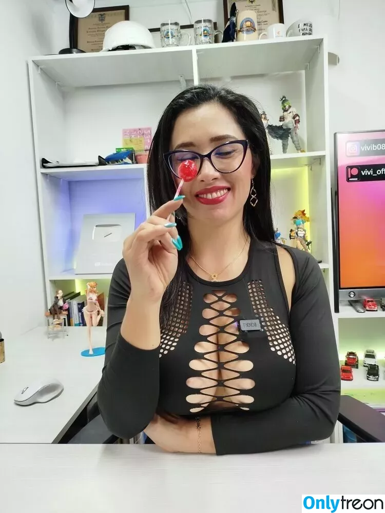 Officefacil nude photo #0328 (Vivi Becerra / vivi.v / vivi_officefacil / vivib0808)