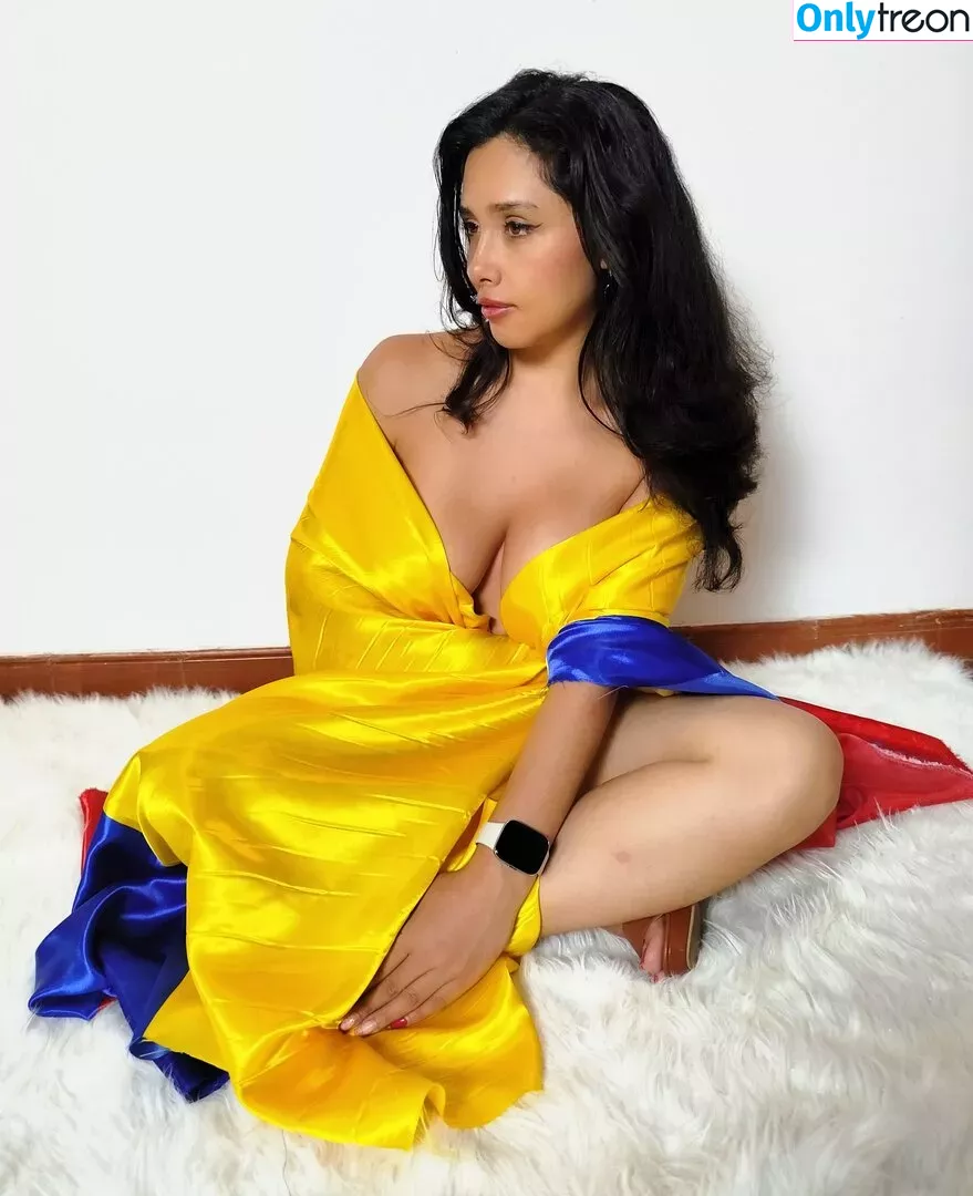 Officefacil nude photo #0349 (Vivi Becerra / vivi.v / vivi_officefacil / vivib0808)