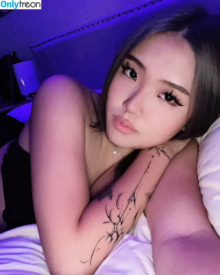 officialairlia nude photo #0189 (officialkylie)