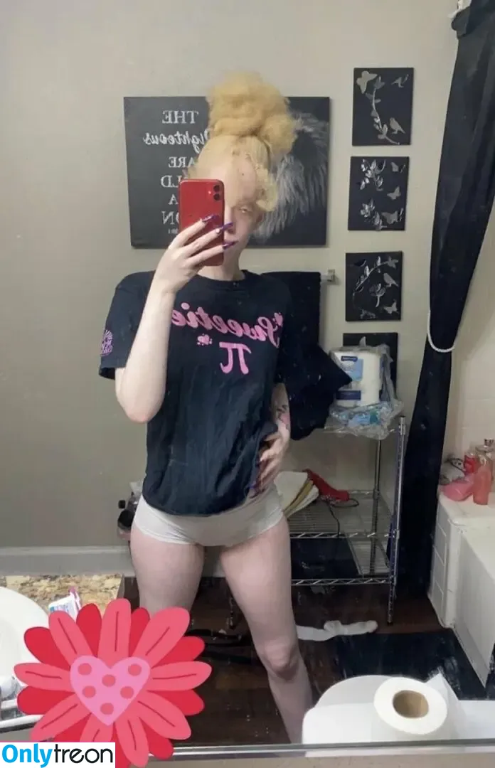 OfficialShayydee nude photo #0062 (Shayydee / Sushiegushiee / msushiegushie / msushiegushiee / officialxshayydee)