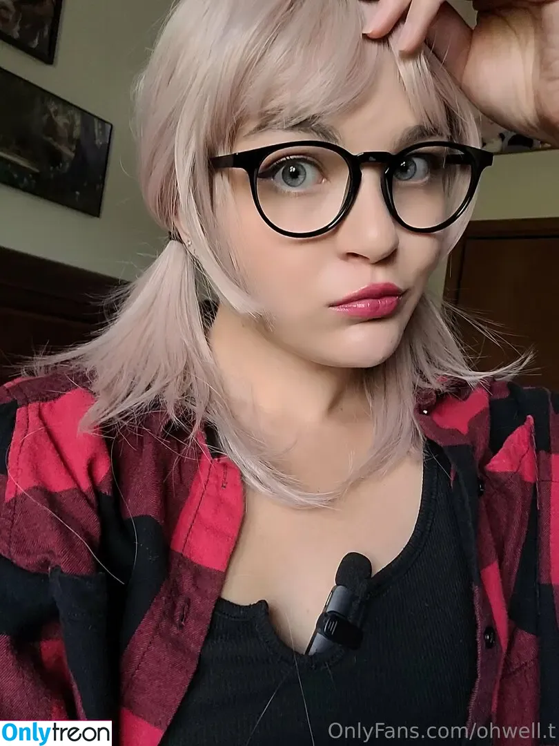 ohwelltea nude photo #0014 (ohwell.tori)