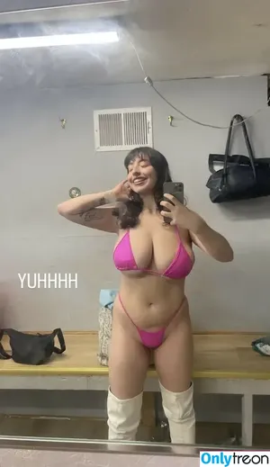 Okayfrogidiot / ightjulia / ightjulia2.0 nude photo #0024