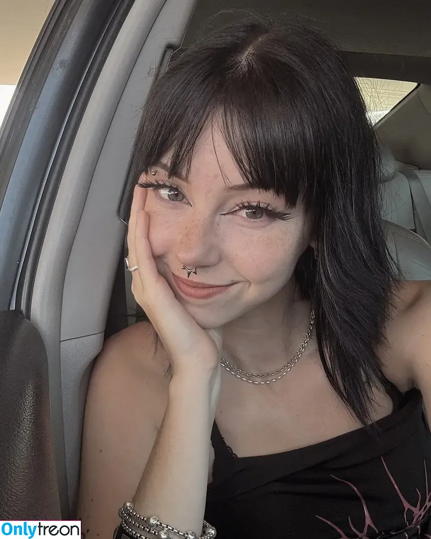 OkayGnomie nude photo #0050 (OkayGnomie)