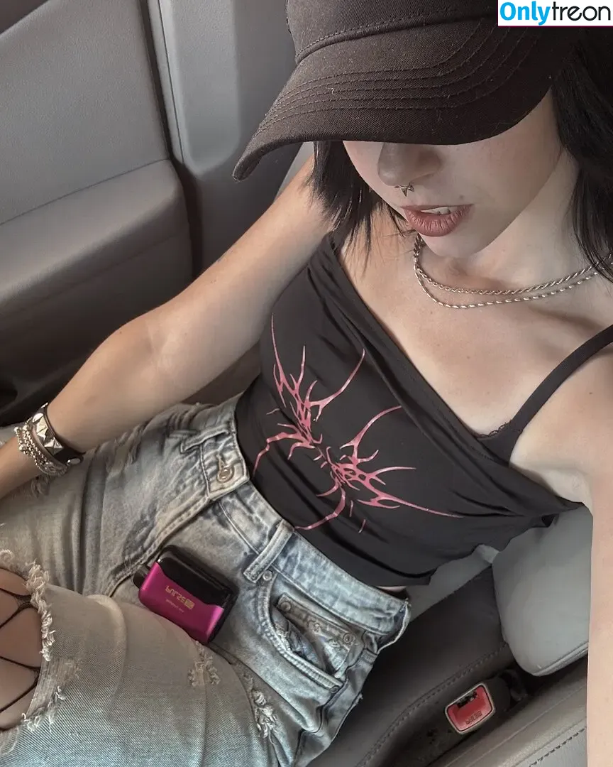 OkayGnomie nude photo #0052 (OkayGnomie)