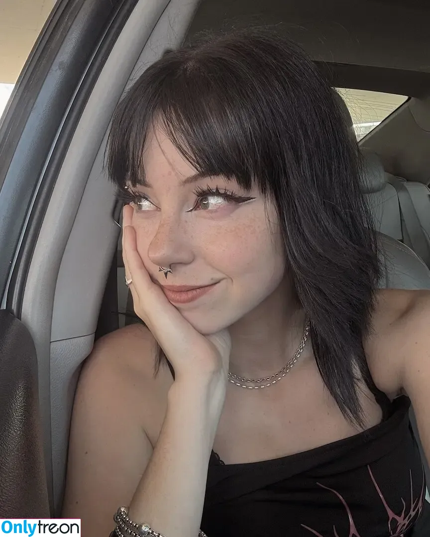 OkayGnomie nude photo #0056 (OkayGnomie)