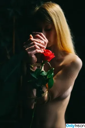 Olga Kazakova / md.olyalya nude photo #0002