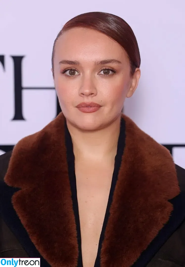 Olivia Cooke nude photo #0738 (livkatecooke)