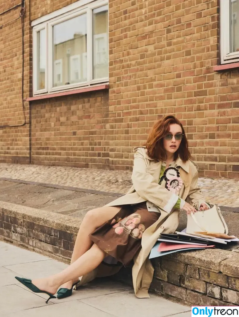 Olivia Cooke nude photo #0743 (livkatecooke)