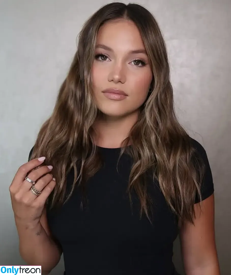 Olivia Holt nude photo #0630 (Non-Nude / Preview / olivia_holt)