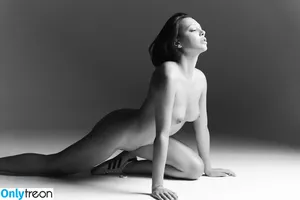 Olivia Linz / olivia-linz / oliviaa_linz / olivialinz nude photo #0151