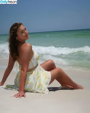 Olivia Mitchell / oliviahelenemitchell nude photo #0119